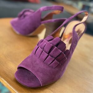 NWOB Vince Camuto Purple Suede Ruffled Jenny Peep-Toe Pumps 8.5M
